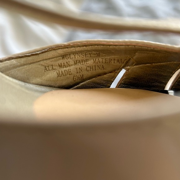 GUESS HEELS - Picture 4 of 4